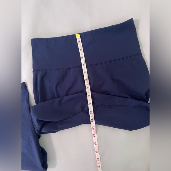 Old‎ Navy Active Womens Legging Go-Dry Navy Blue  Size Medium - Picture 4 of 8